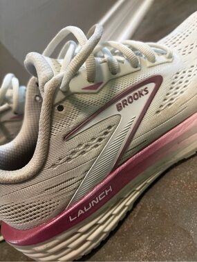[6] Brooks Launch 12 Speed Shoes